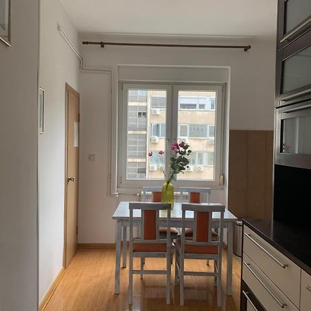 City Center Crown Apartment เบลเกรด ภายนอก รูปภาพ