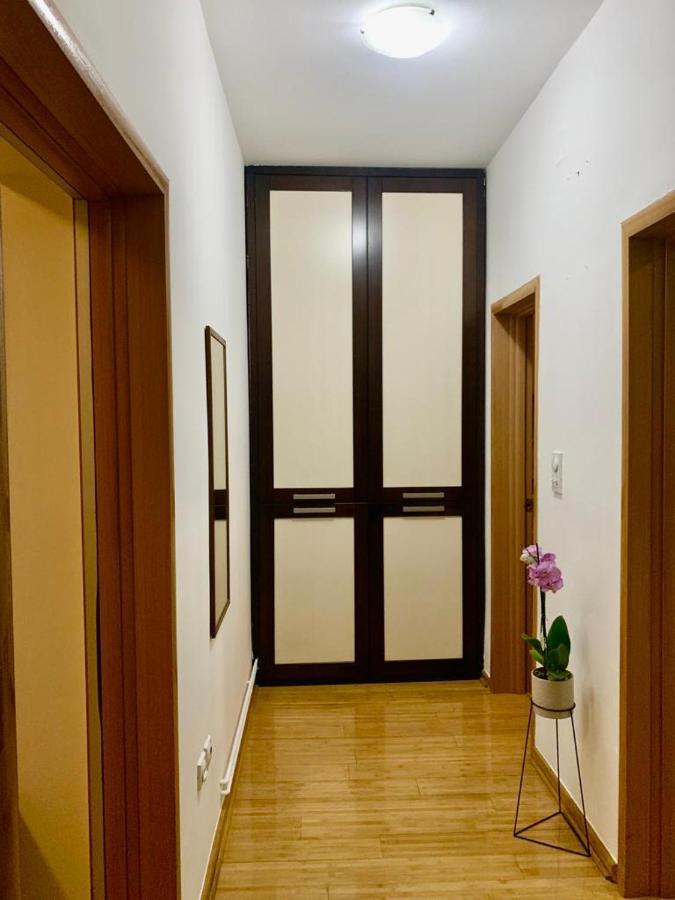 City Center Crown Apartment เบลเกรด ภายนอก รูปภาพ