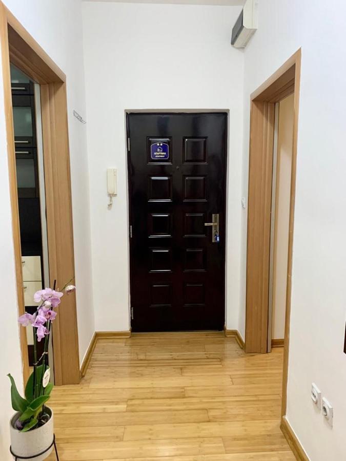 City Center Crown Apartment เบลเกรด ภายนอก รูปภาพ